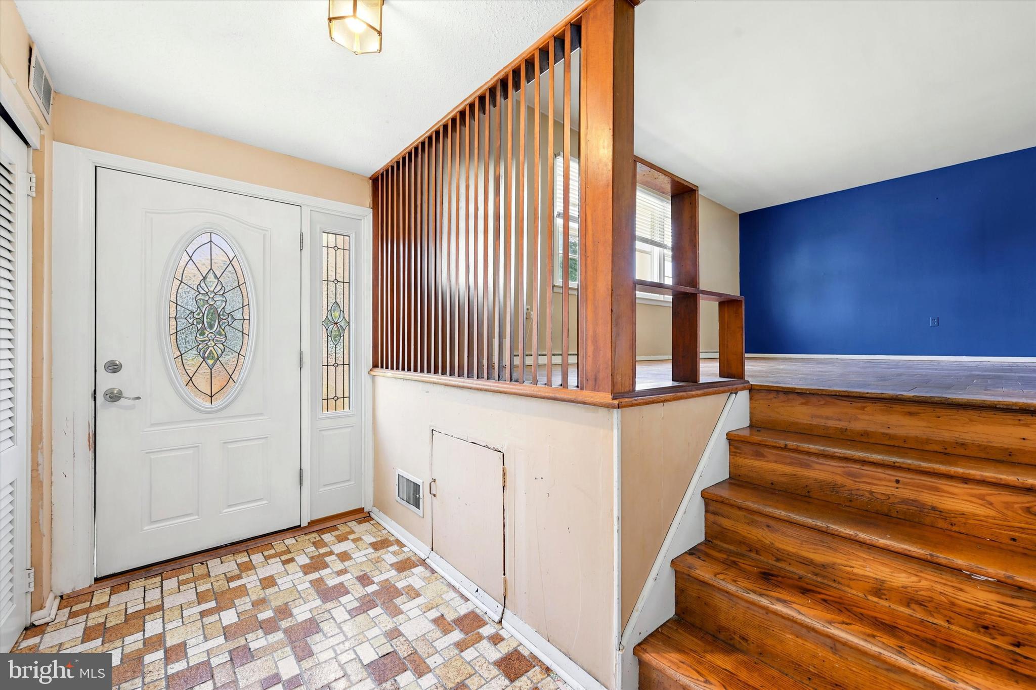 111 WENTWORTH DRIVE