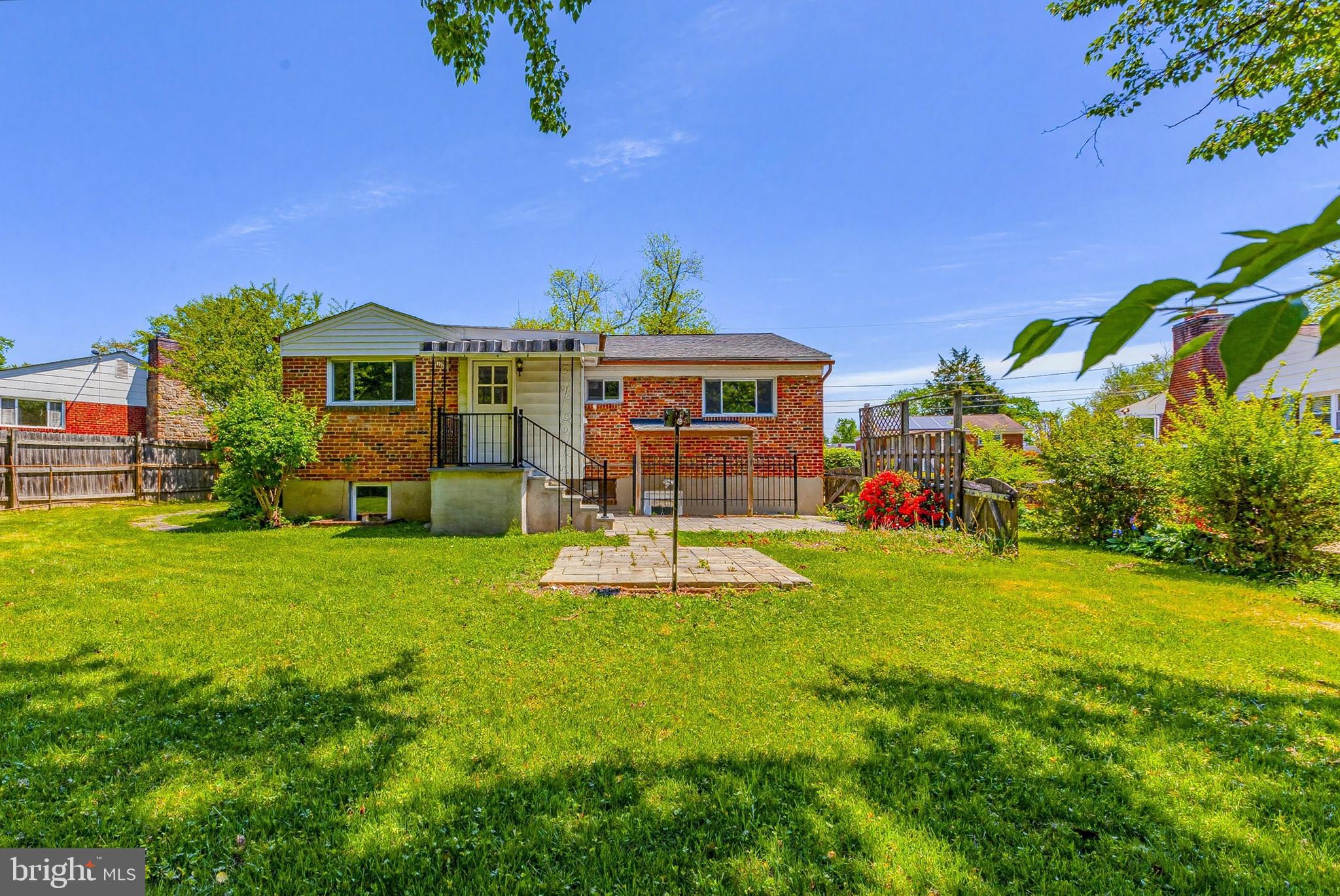 WHEATON WOODS - Residential