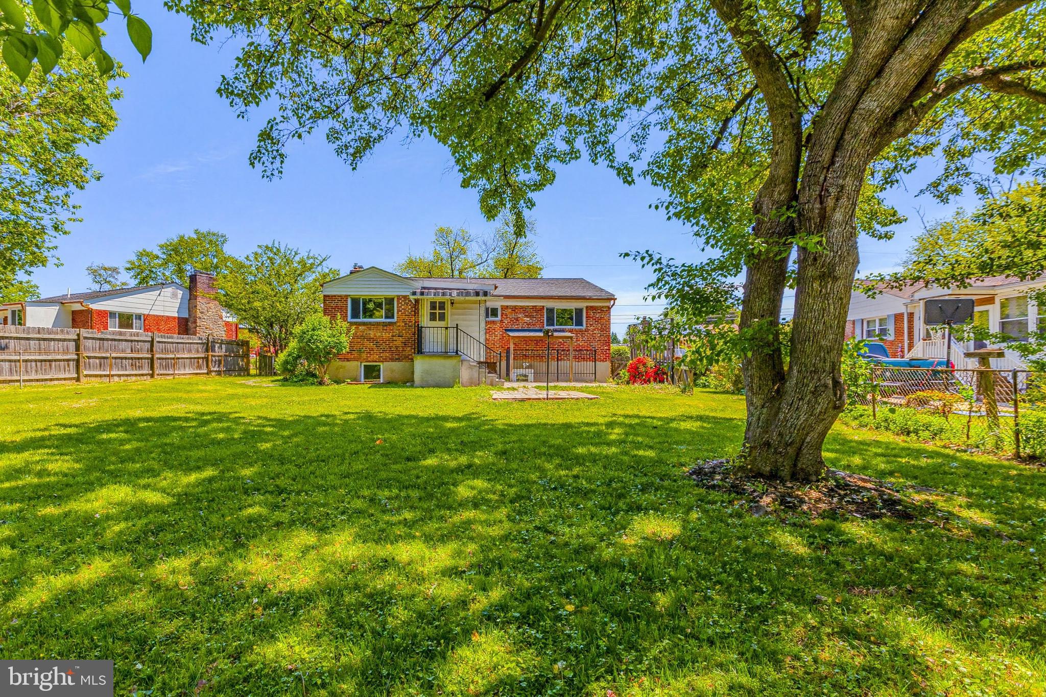 WHEATON WOODS - Residential