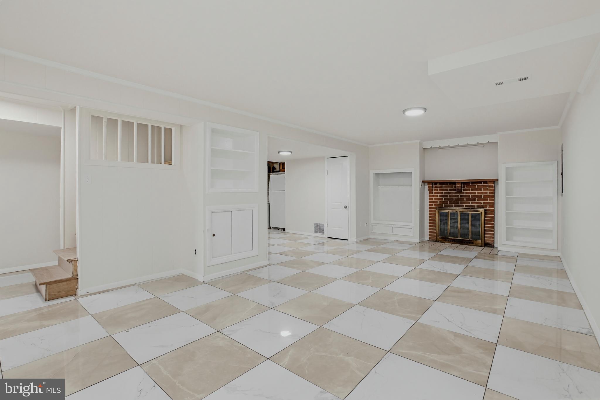 WHEATON WOODS - Residential