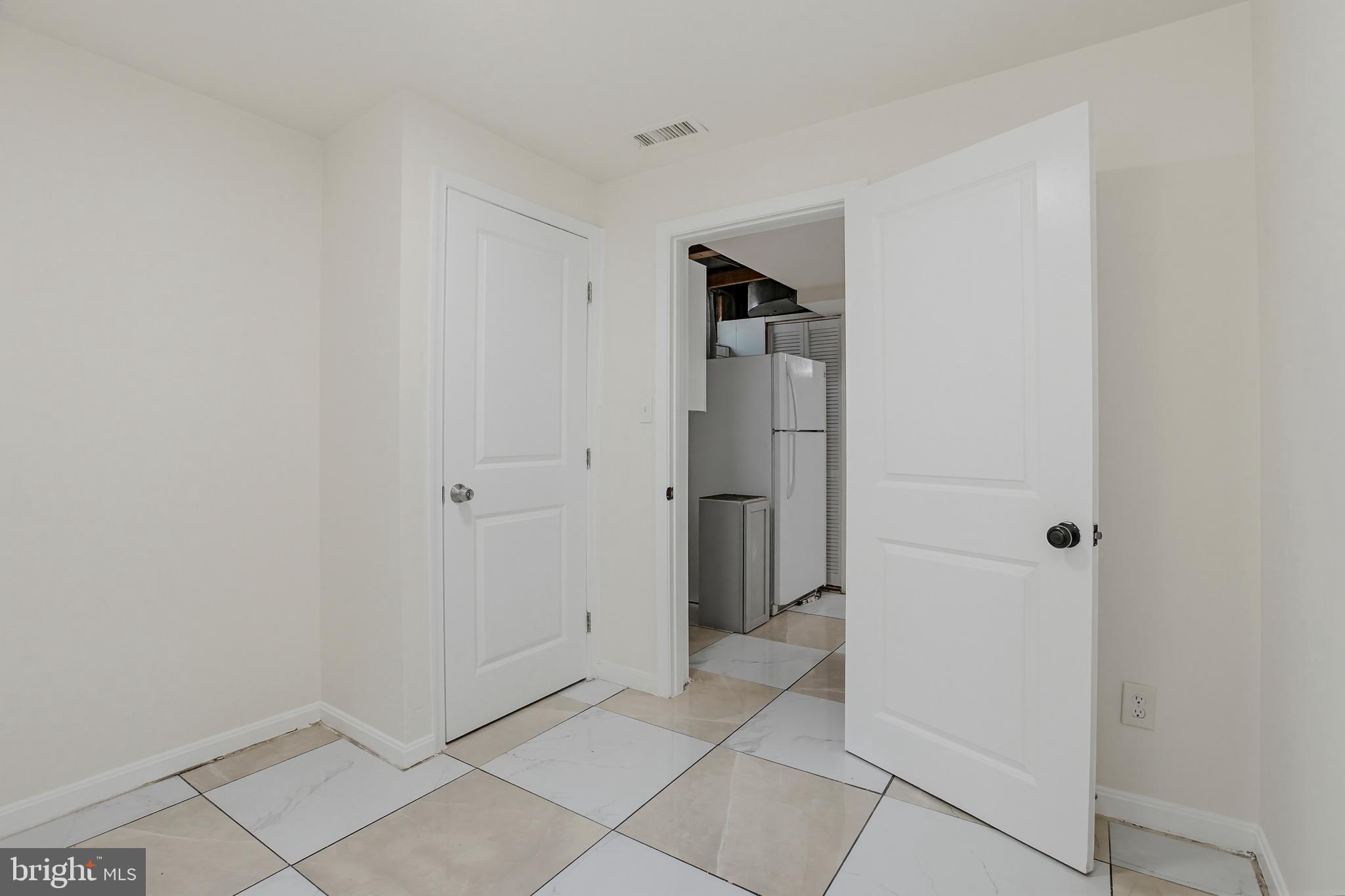 WHEATON WOODS - Residential