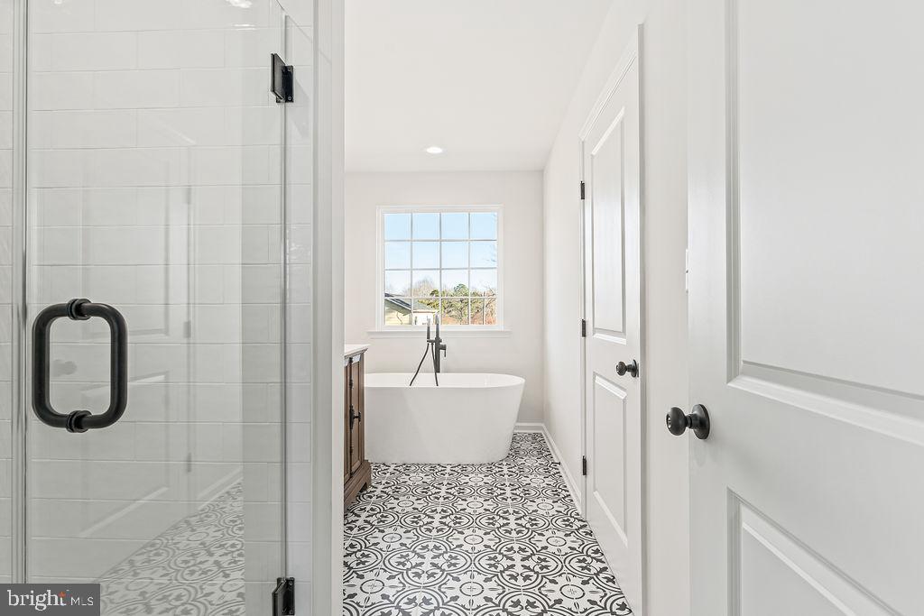 BLUE RIDGE SHORES - Residential