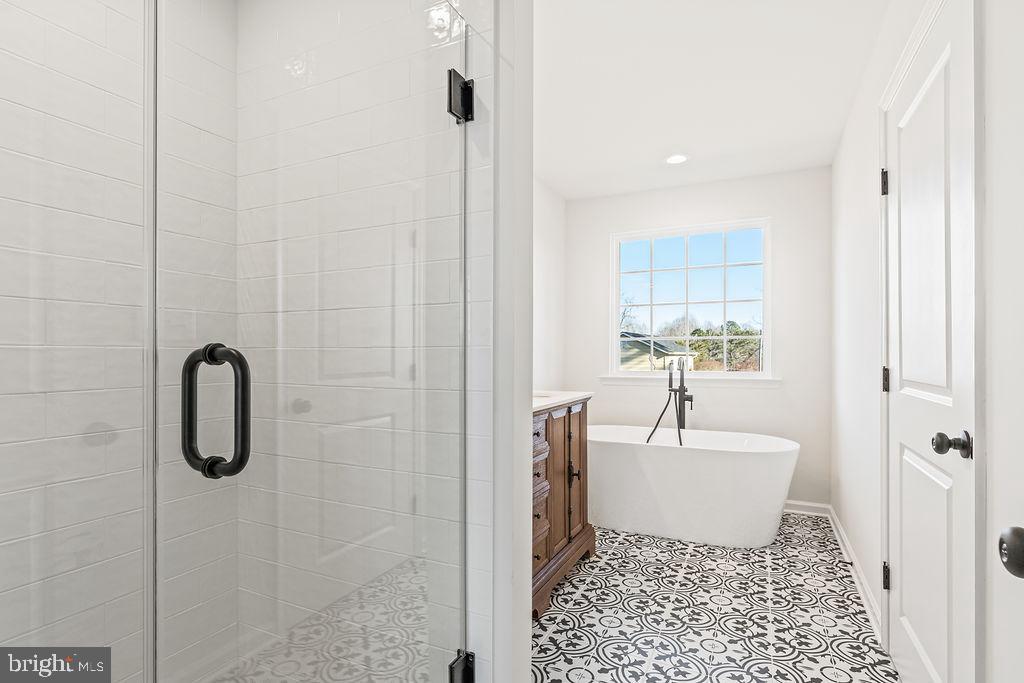 BLUE RIDGE SHORES - Residential