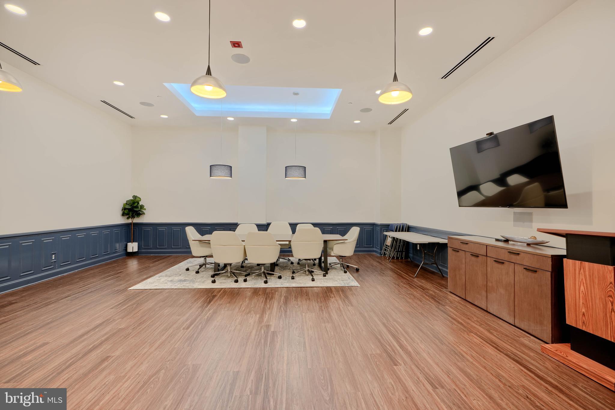 THE TOWERS - Residential