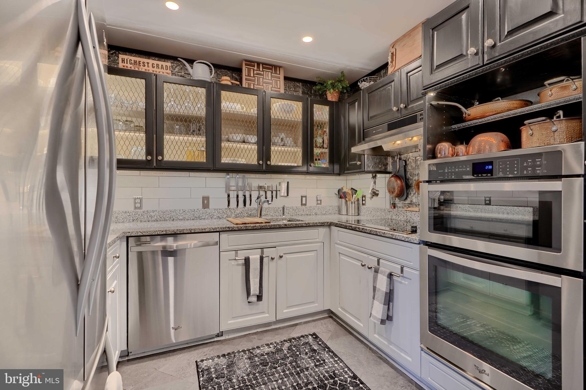 THE TOWERS - Residential