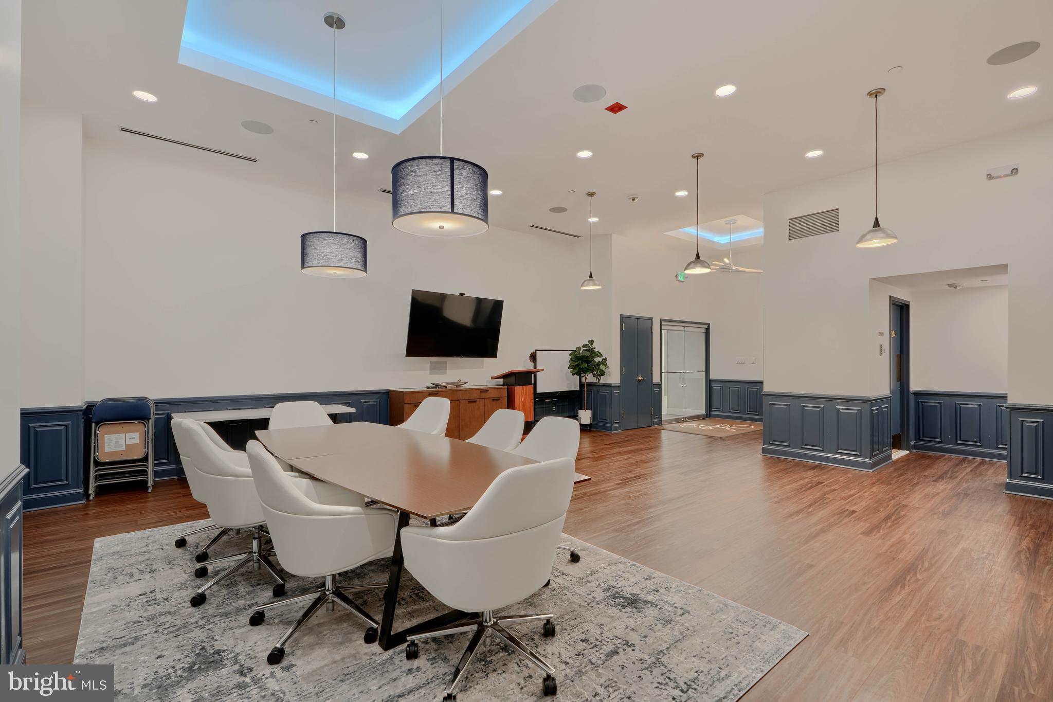 THE TOWERS - Residential