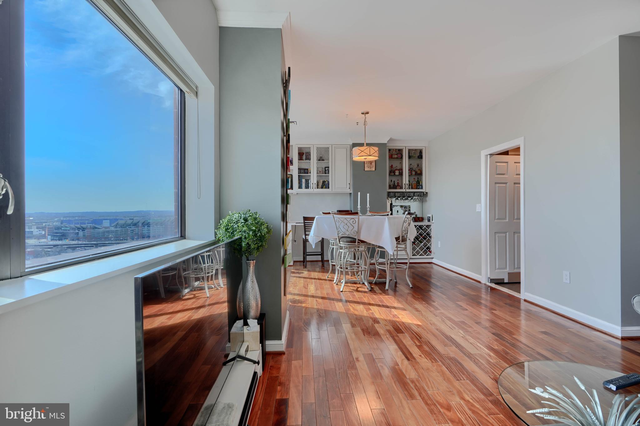 THE TOWERS - Residential