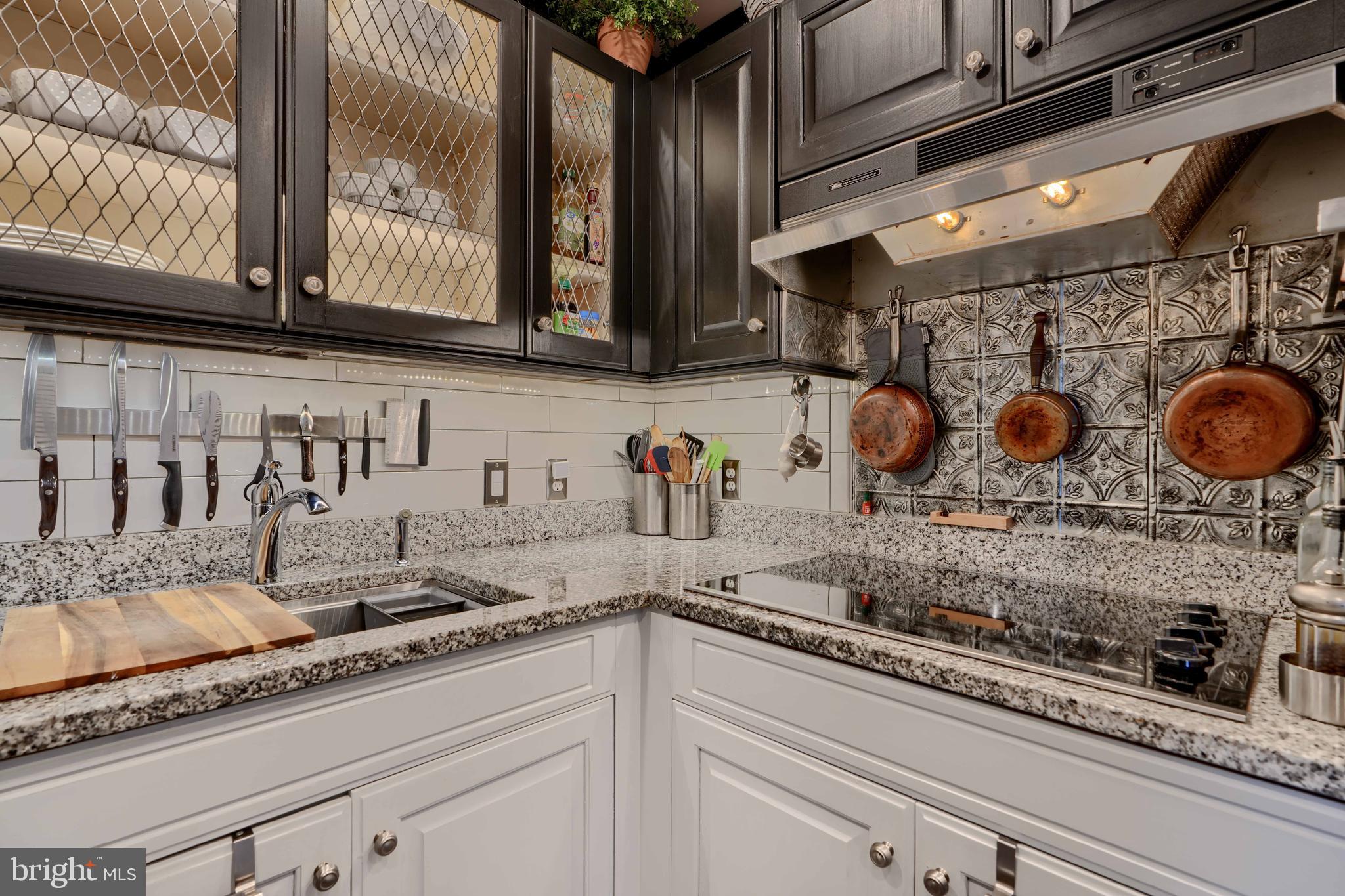 THE TOWERS - Residential