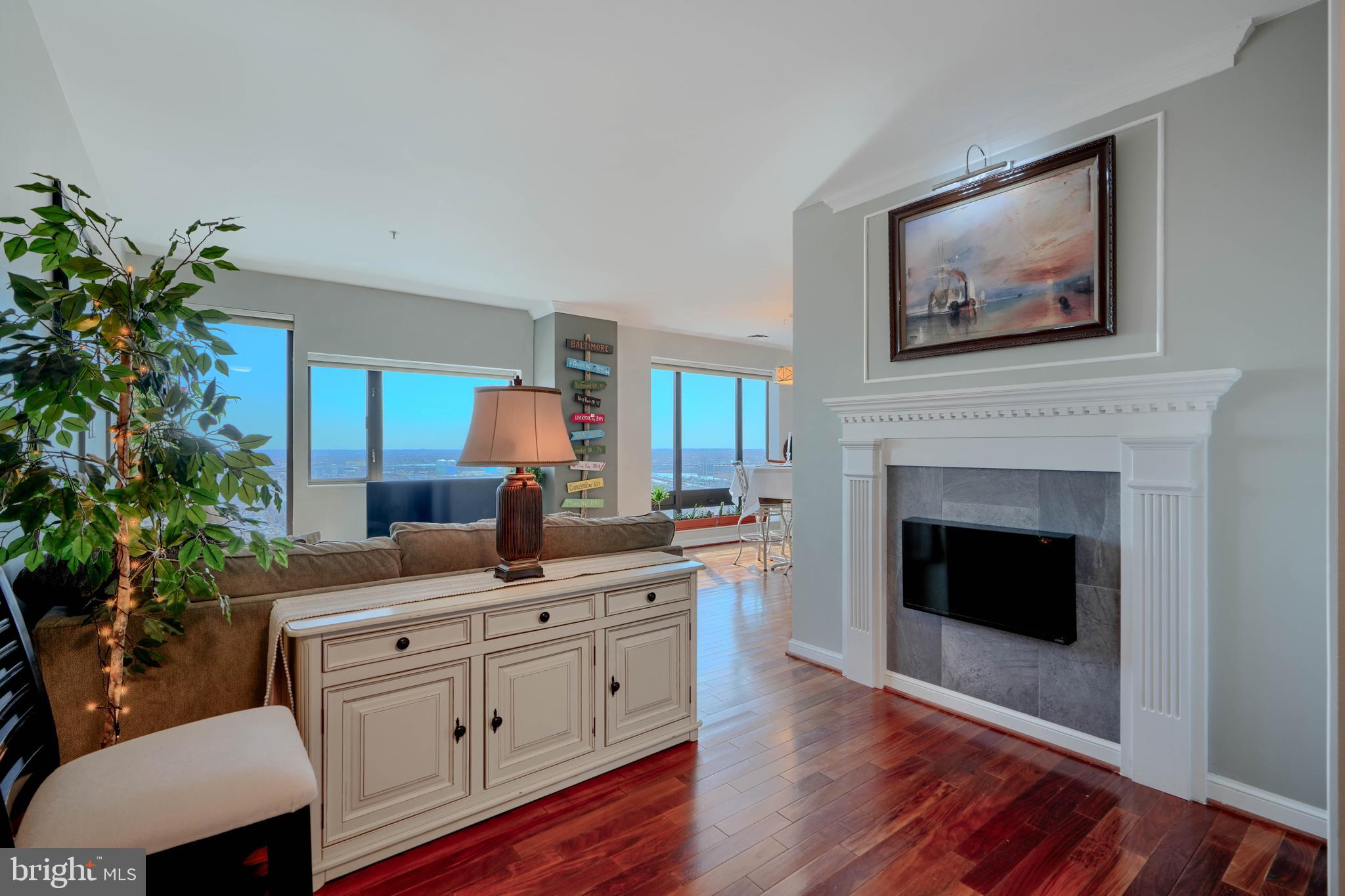 THE TOWERS - Residential