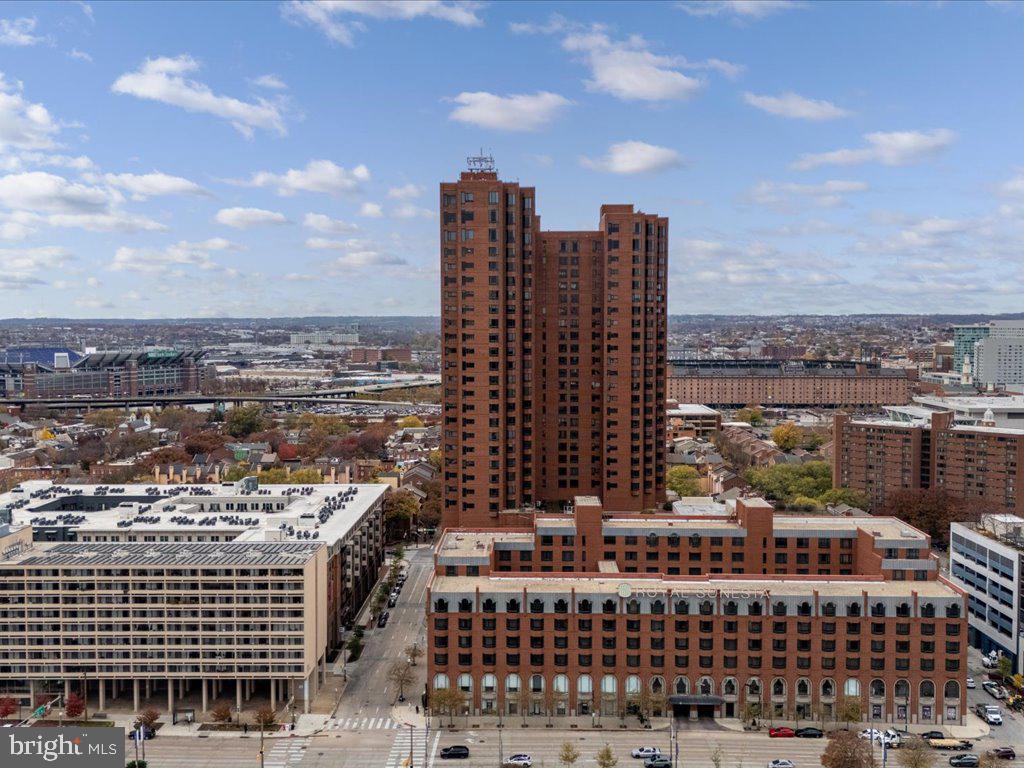 THE TOWERS - Residential