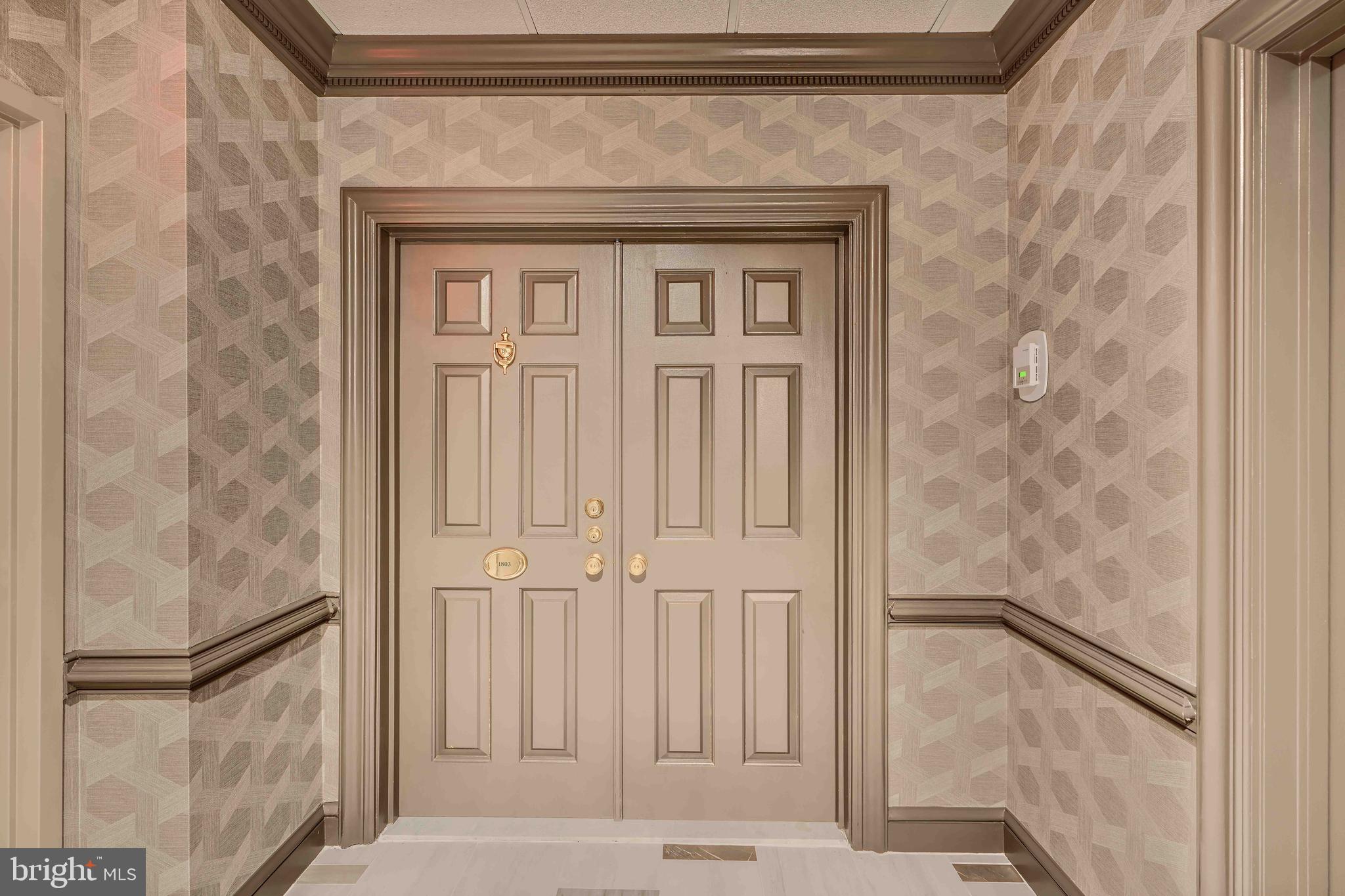 THE TOWERS - Residential