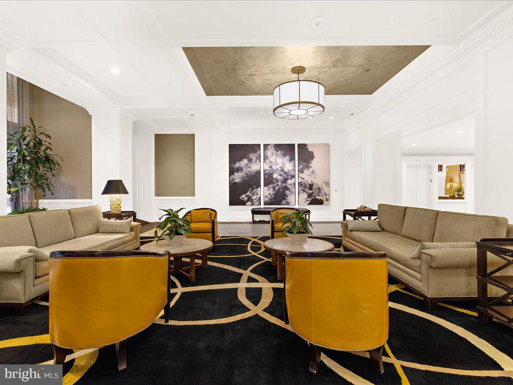 THE TOWERS - Residential