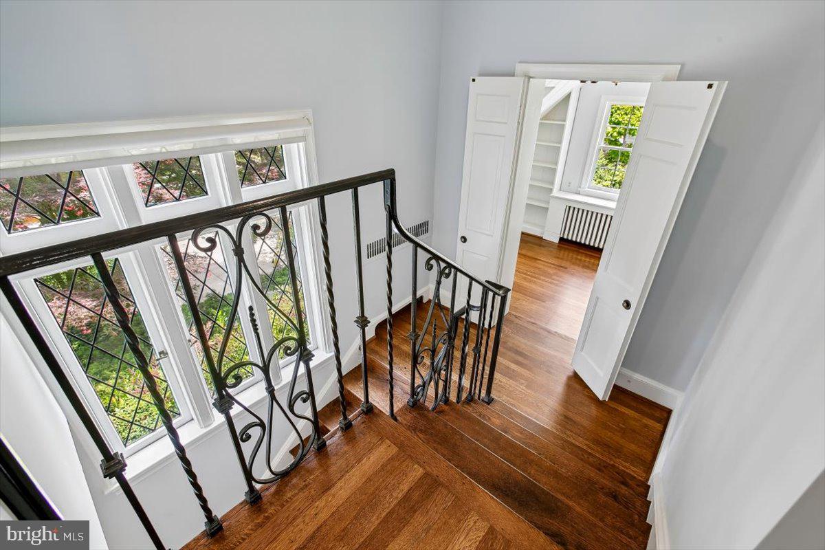 CHEVY CHASE - Residential
