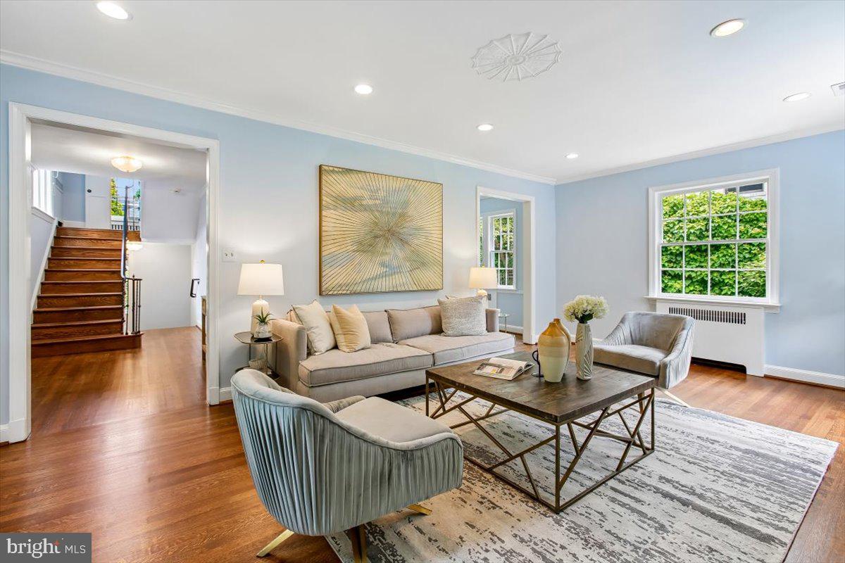 CHEVY CHASE - Residential