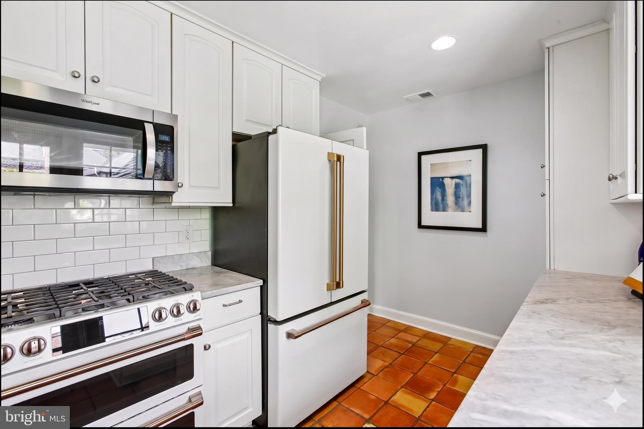 CHEVY CHASE - Residential