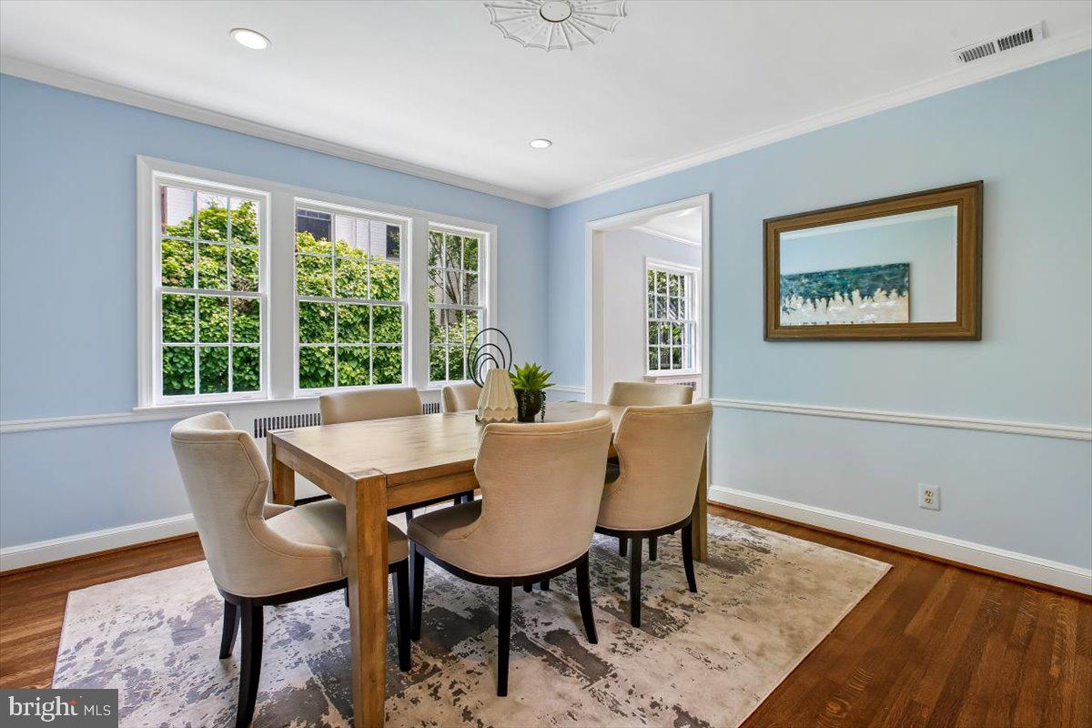 CHEVY CHASE - Residential