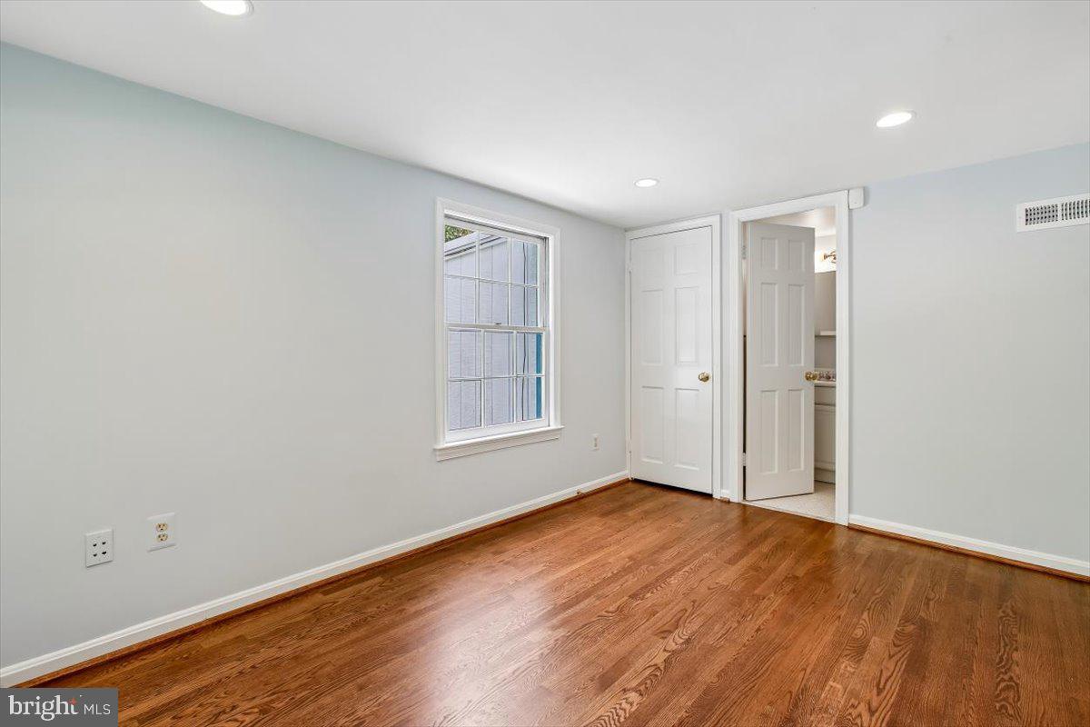 CHEVY CHASE - Residential