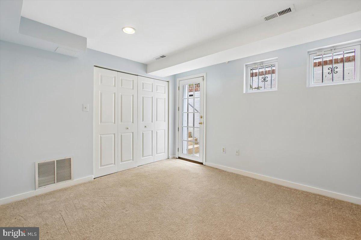 CHEVY CHASE - Residential
