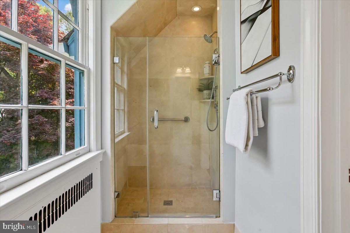 CHEVY CHASE - Residential