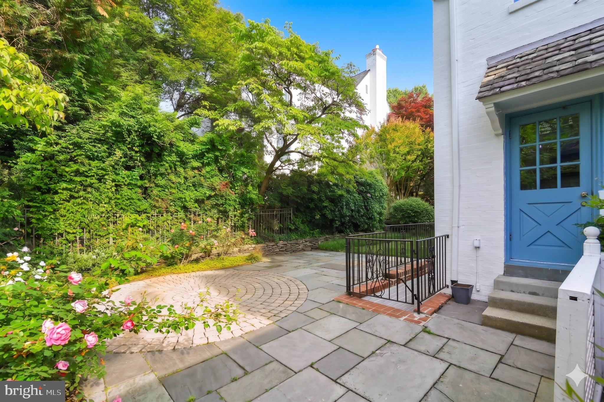 CHEVY CHASE - Residential