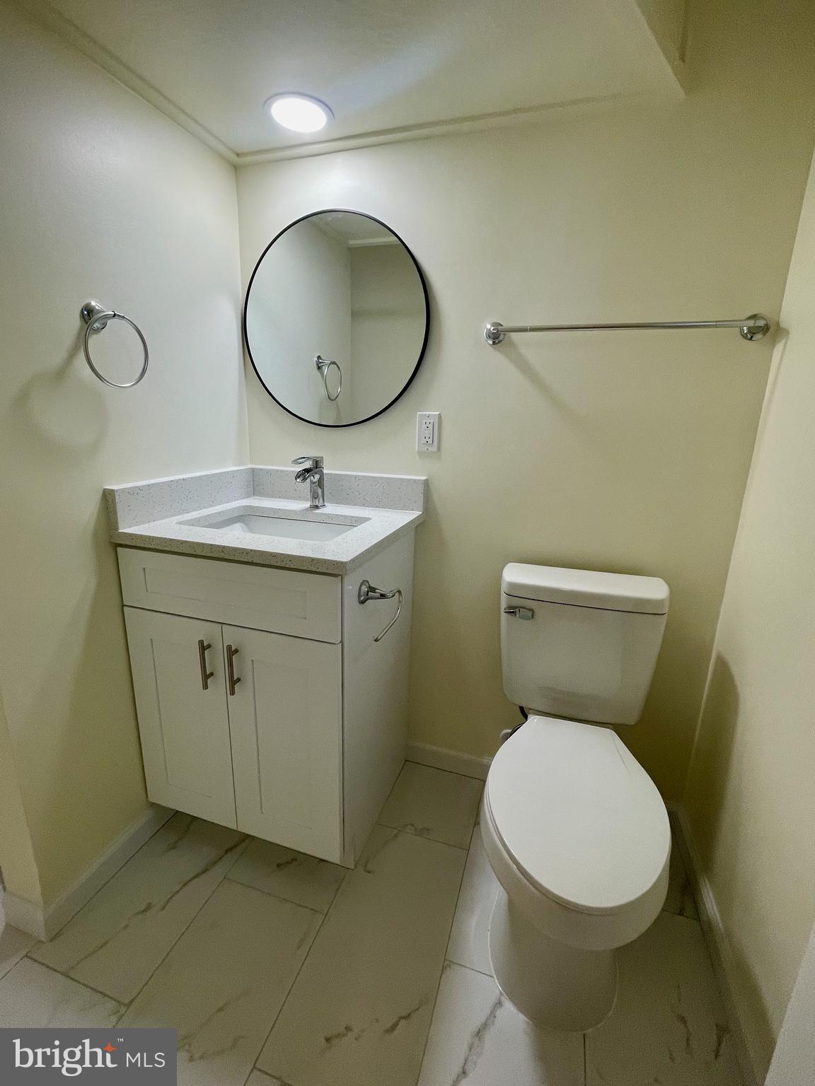 CONNECTICUT AVENUE ESTATES - Residential Lease