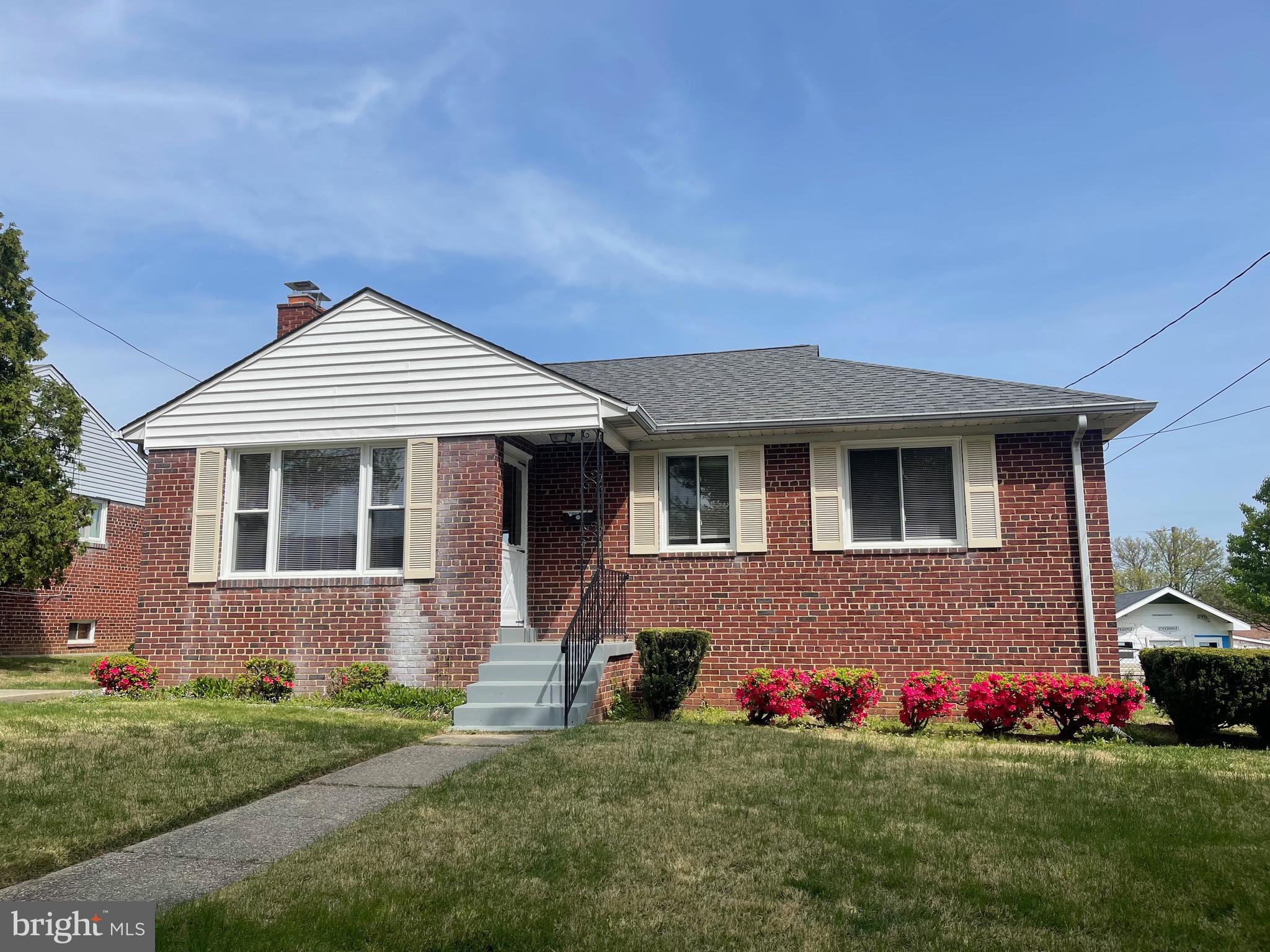 CONNECTICUT AVENUE ESTATES - Residential Lease