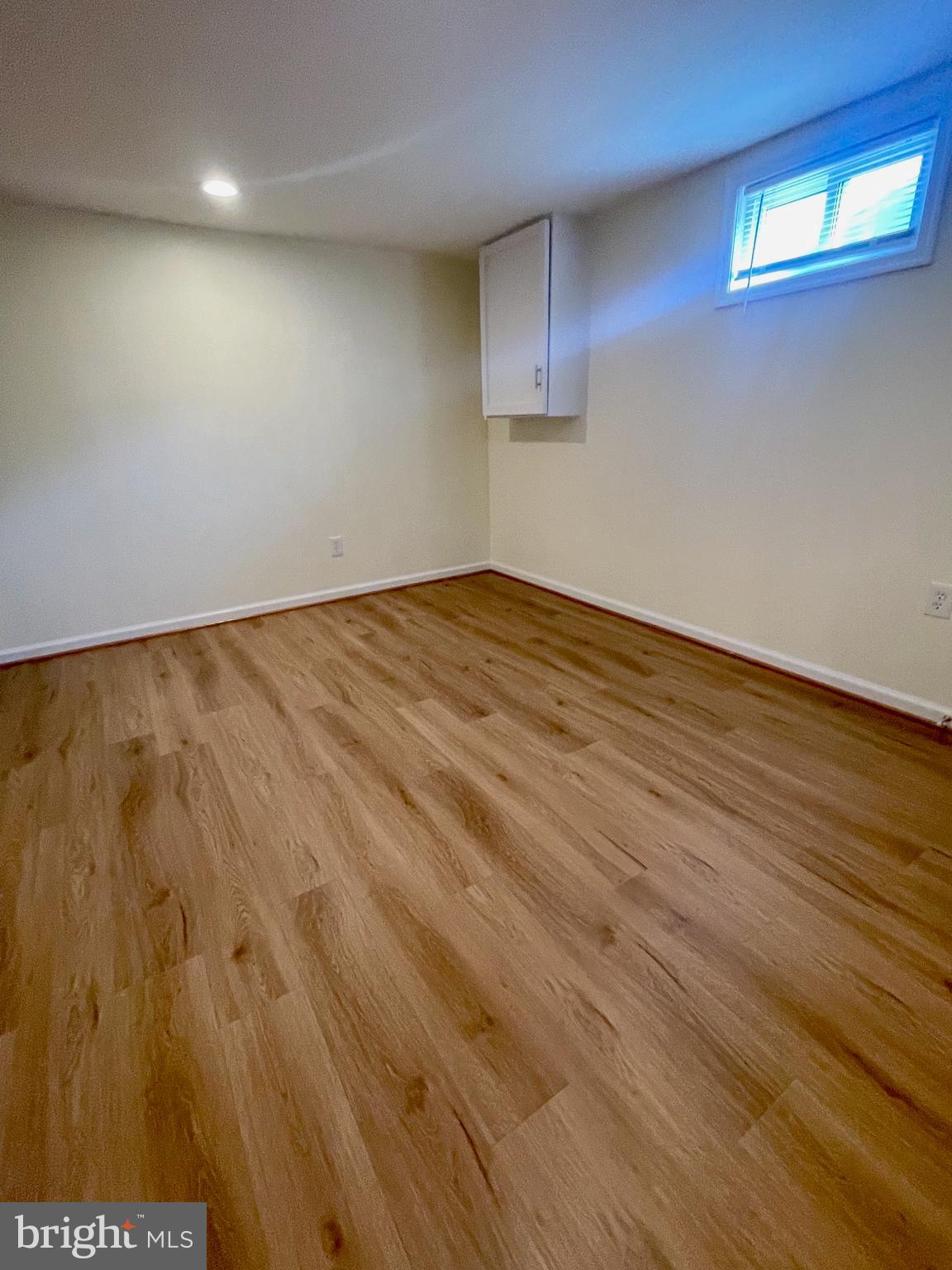 CONNECTICUT AVENUE ESTATES - Residential Lease