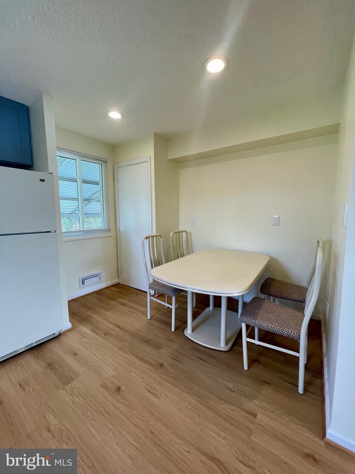 CONNECTICUT AVENUE ESTATES - Residential Lease