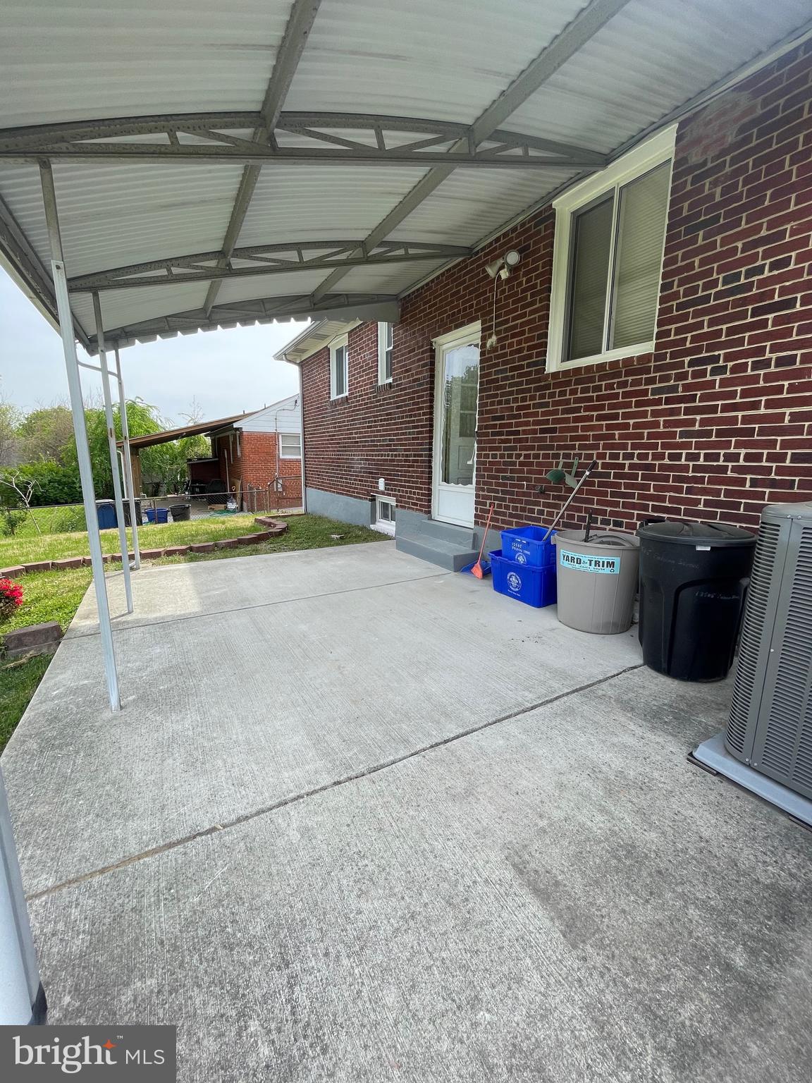 CONNECTICUT AVENUE ESTATES - Residential Lease