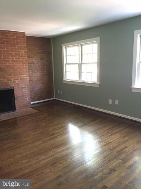 CARLYN PARK - Residential Lease