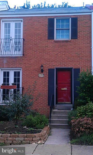 CARLYN PARK - Residential Lease