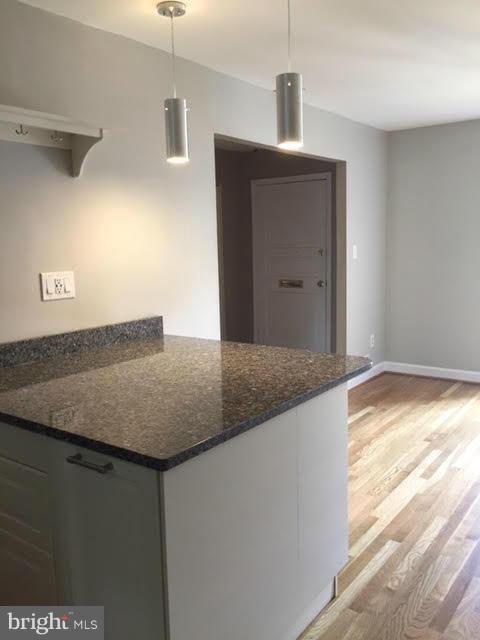 CARLYN PARK - Residential Lease