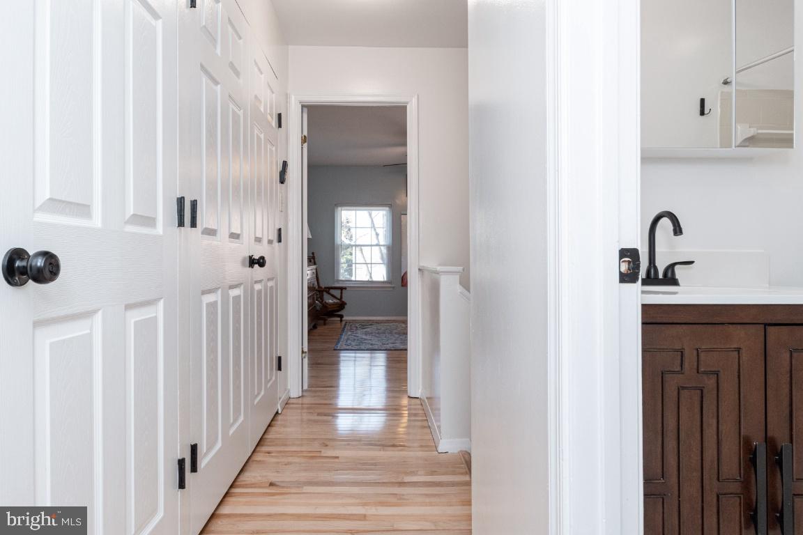 WASHINGTON HILL - Residential