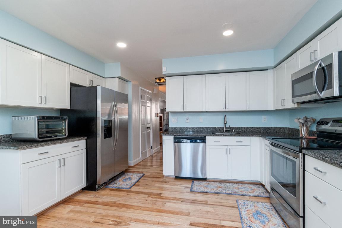 WASHINGTON HILL - Residential