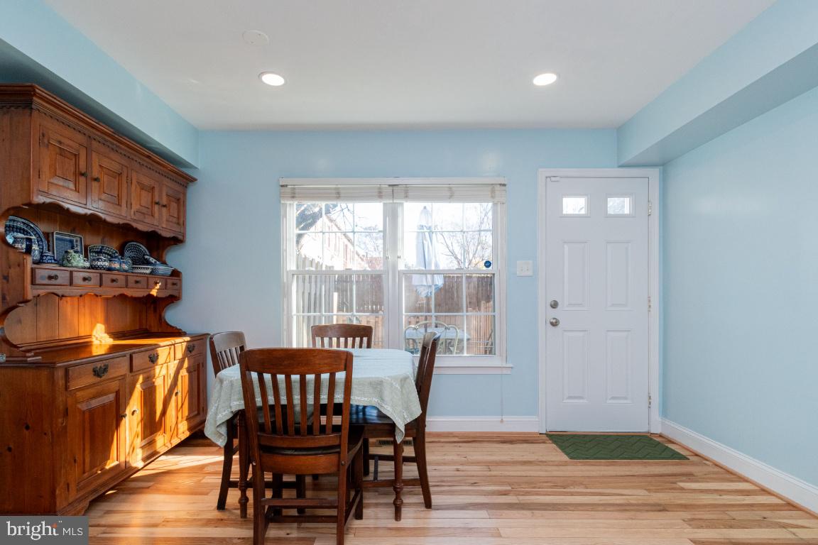 WASHINGTON HILL - Residential