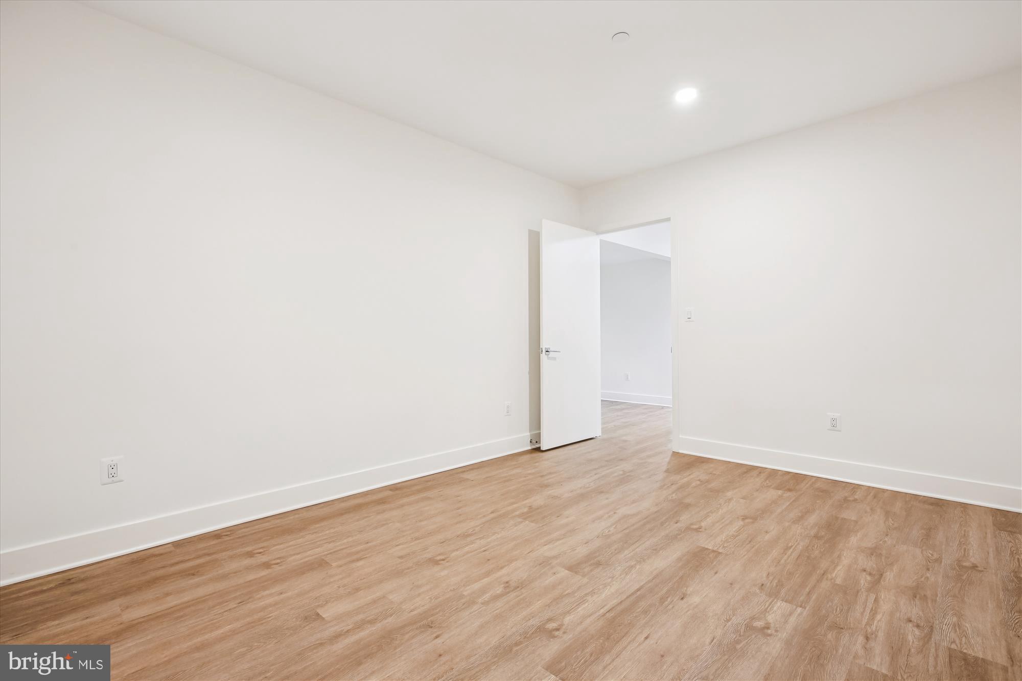 CABIN JOHN PARK - Residential