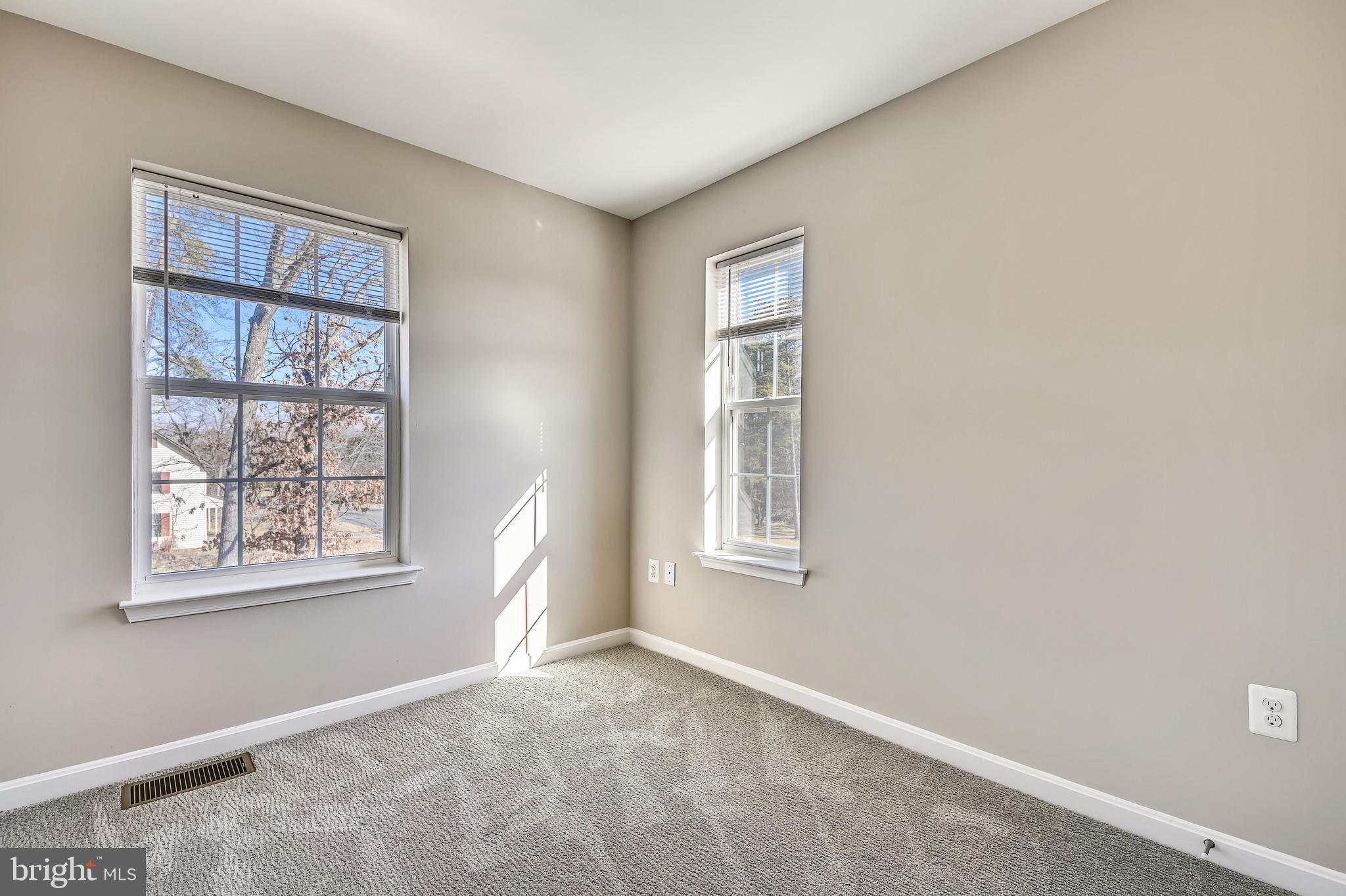 DORCHESTER VIEW - Residential Lease