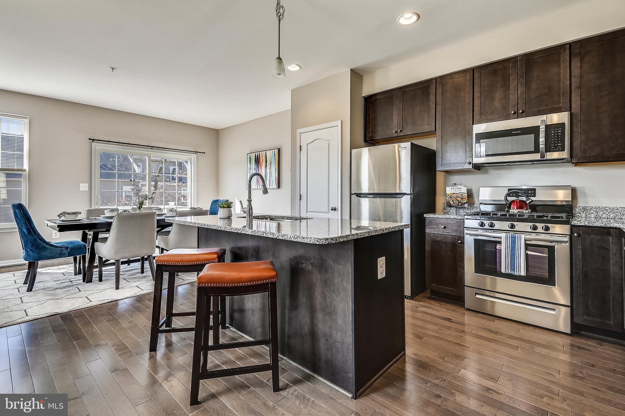 DORCHESTER VIEW - Residential Lease