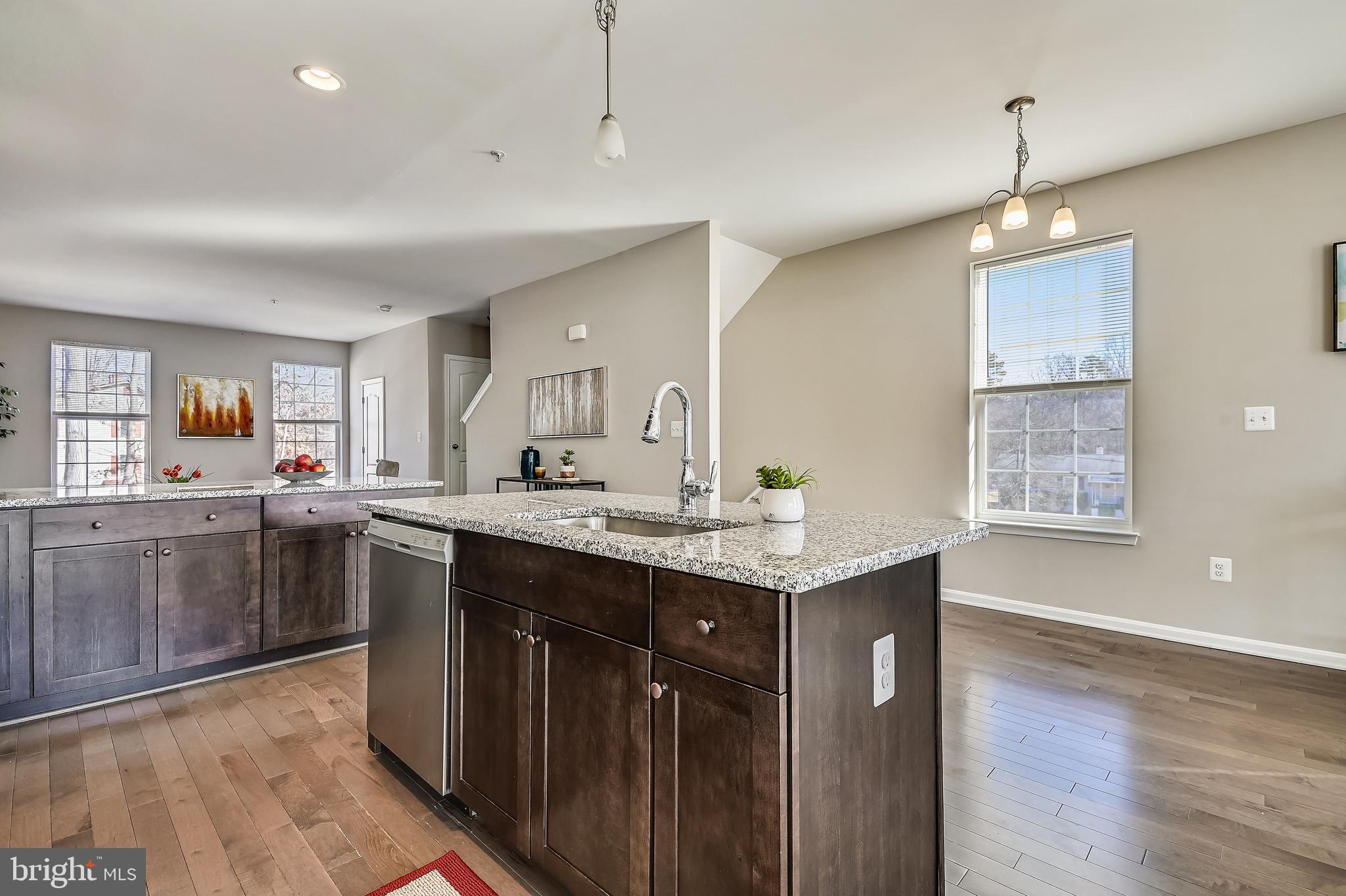 DORCHESTER VIEW - Residential Lease