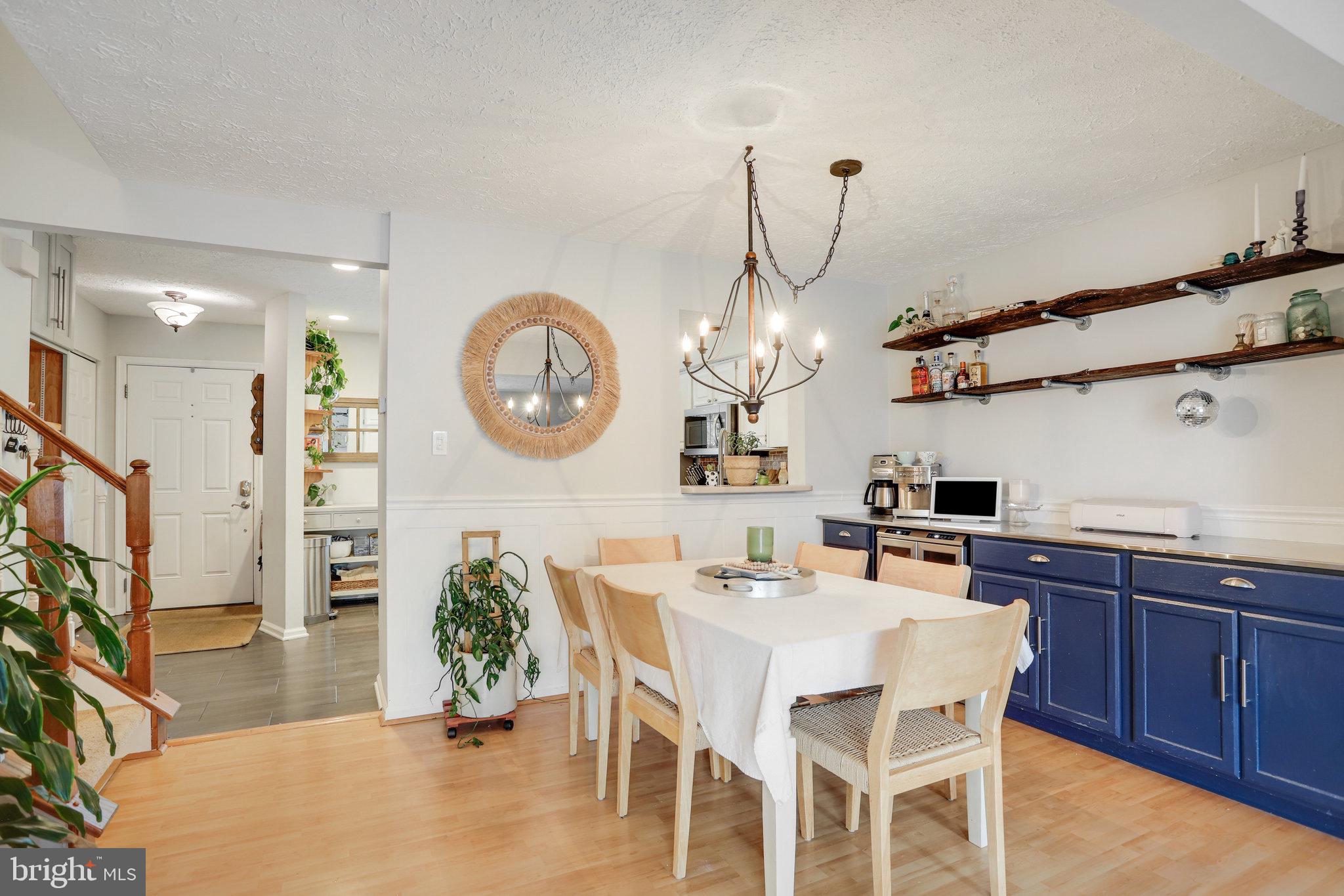 6217 HASTINGS COURT