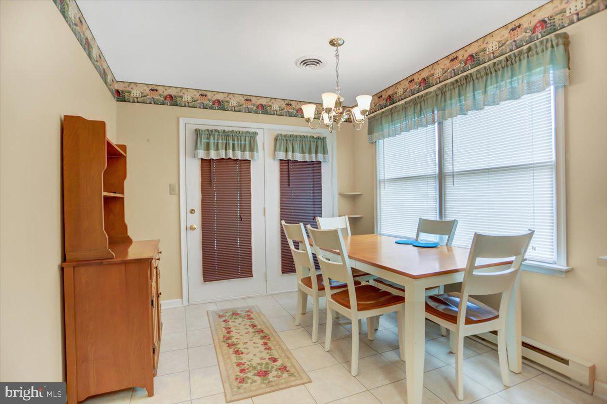 MEADOWBROOK - Residential