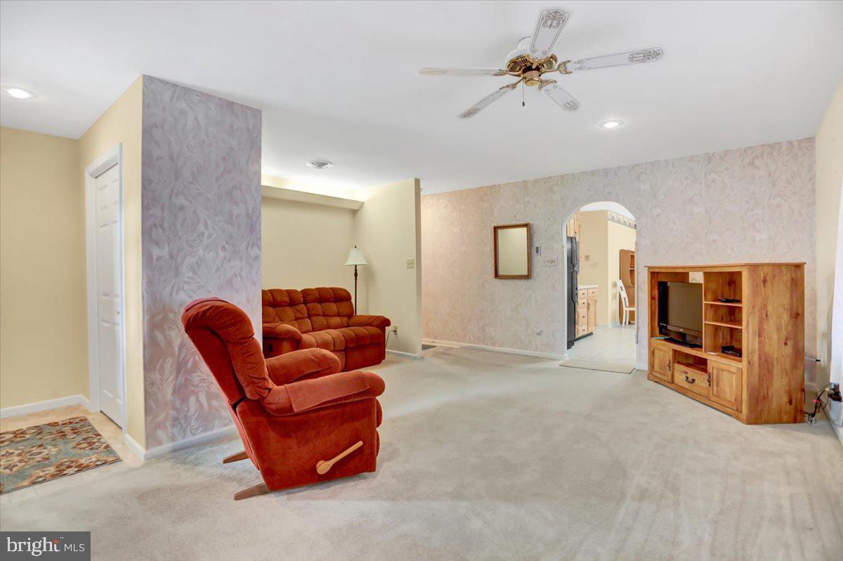 MEADOWBROOK - Residential