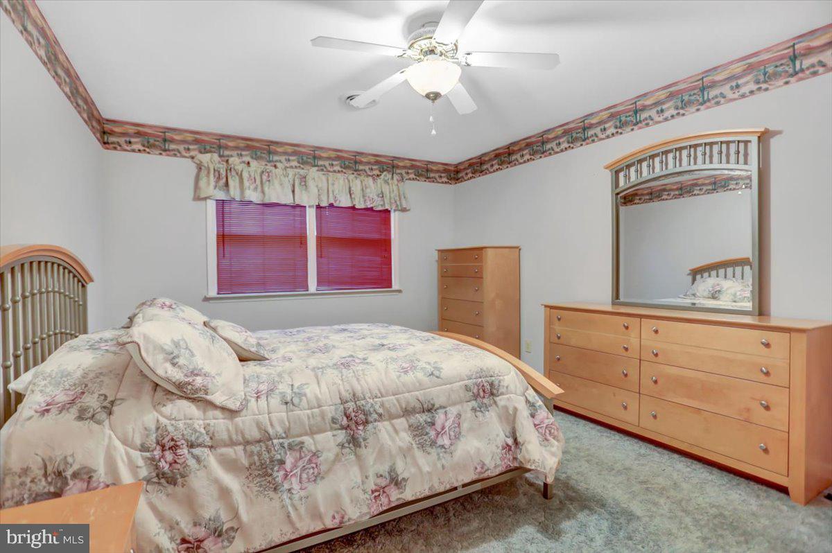 MEADOWBROOK - Residential