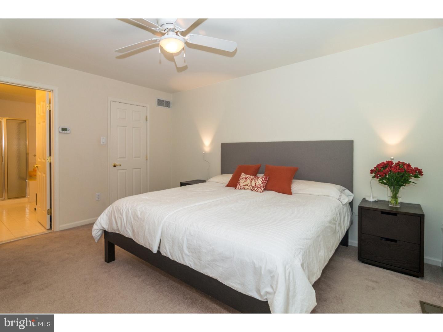 LANTERN HILL - Residential