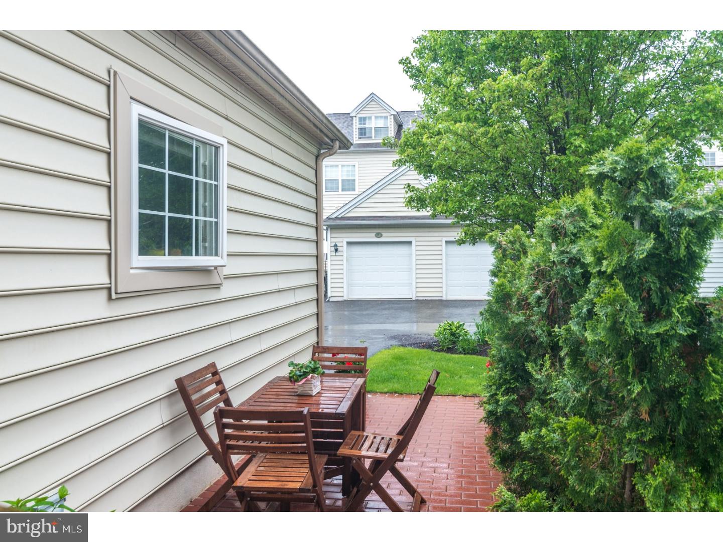 LANTERN HILL - Residential