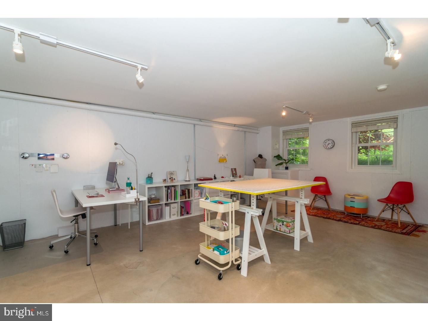 LANTERN HILL - Residential