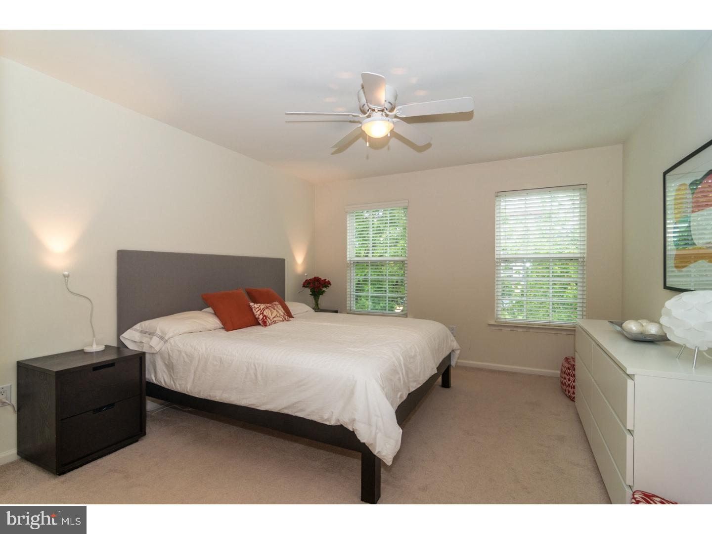 LANTERN HILL - Residential