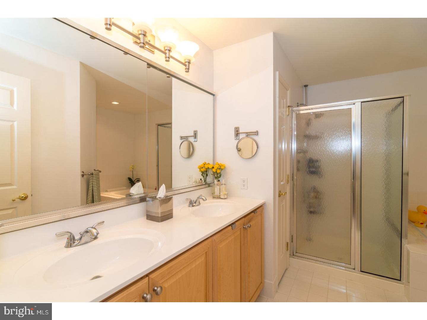 LANTERN HILL - Residential