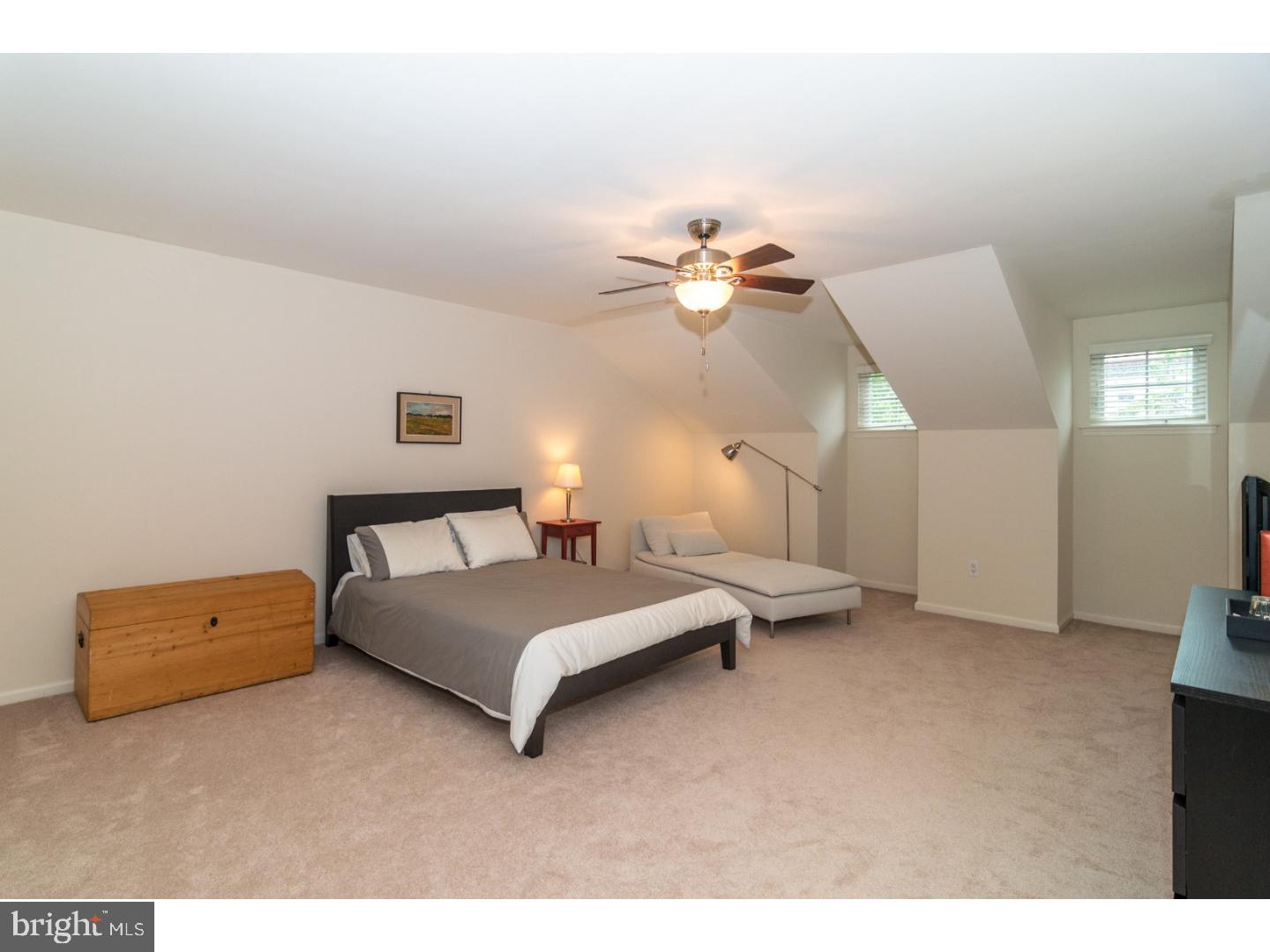 LANTERN HILL - Residential