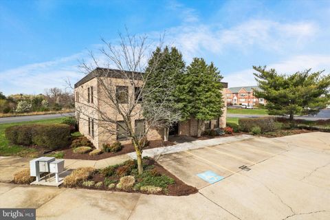 111 CARPENTER DRIVE M STERLING VA 20164